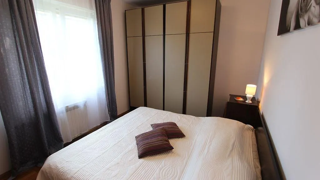 Apartment In Malinska 5 0*,