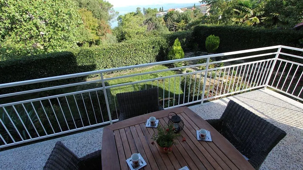 Apartment In Malinska 5 0*,
