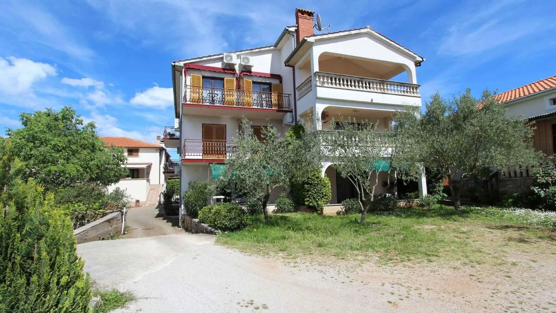 Apartment In Malinska 5