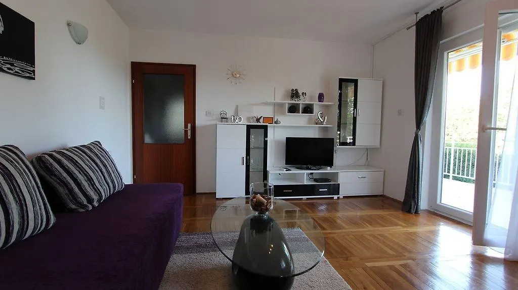 Apartment In Malinska 5 0*,  Chorvatsko